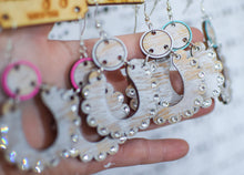 Load image into Gallery viewer, Distressed Scallop Drop 2 Piece