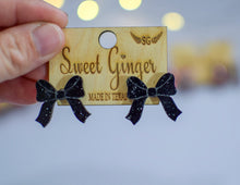 Load image into Gallery viewer, Bow Studs