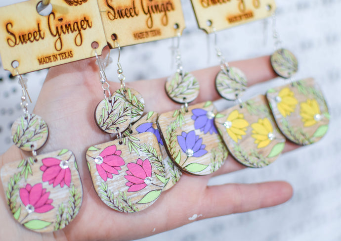 Distressed 2 Piece Floral Semi Circle