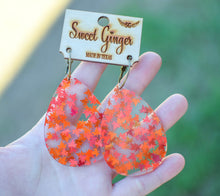 Load image into Gallery viewer, Falling for you acrylic