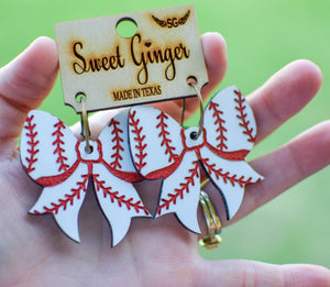 Baseball lovin’ bows