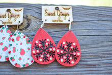 Load image into Gallery viewer, Red snowflake with bling