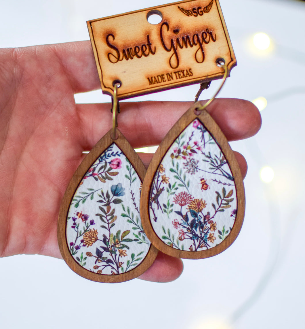 Fall Wildflower Teardrop