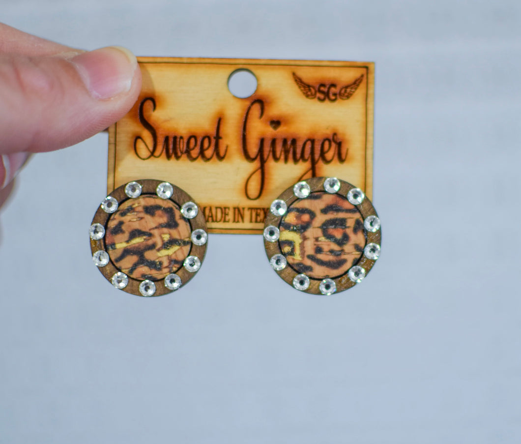 Leopard bling studs
