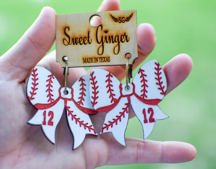 Baseball lovin’ bows