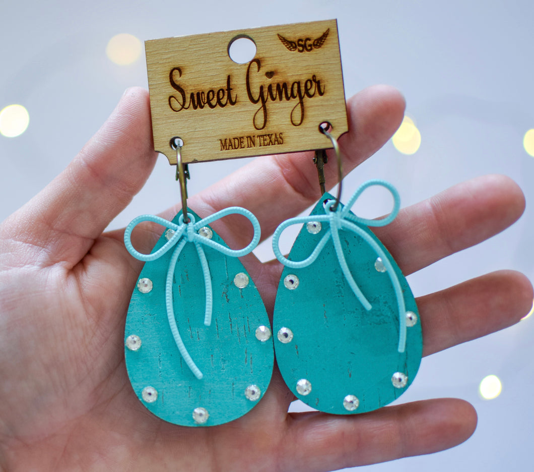 Bows & Bling