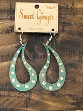 Load image into Gallery viewer, Turquoise/gold hoop