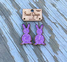 Load image into Gallery viewer, Lavender Peter Cottontail