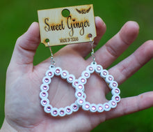 Load image into Gallery viewer, Sweetheart scallops