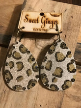 Load image into Gallery viewer, Glamorous